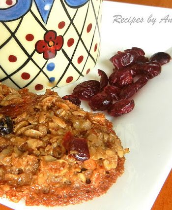 Oatmeal Cranberry and Pecan Cookies by 2sistersrecipes.com