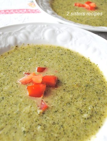 Creamy Broccoli Soup -Without the cream! by 2sistersrecipes.com