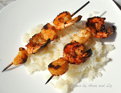 Best Grilled Shrimp and Scallop Kabobs. by 2sistersrecipes.com 