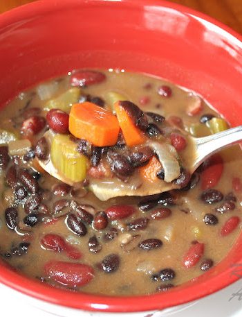 Hearty Double Bean Soup for Healthy Heart! by 2sistersrecipes.com
