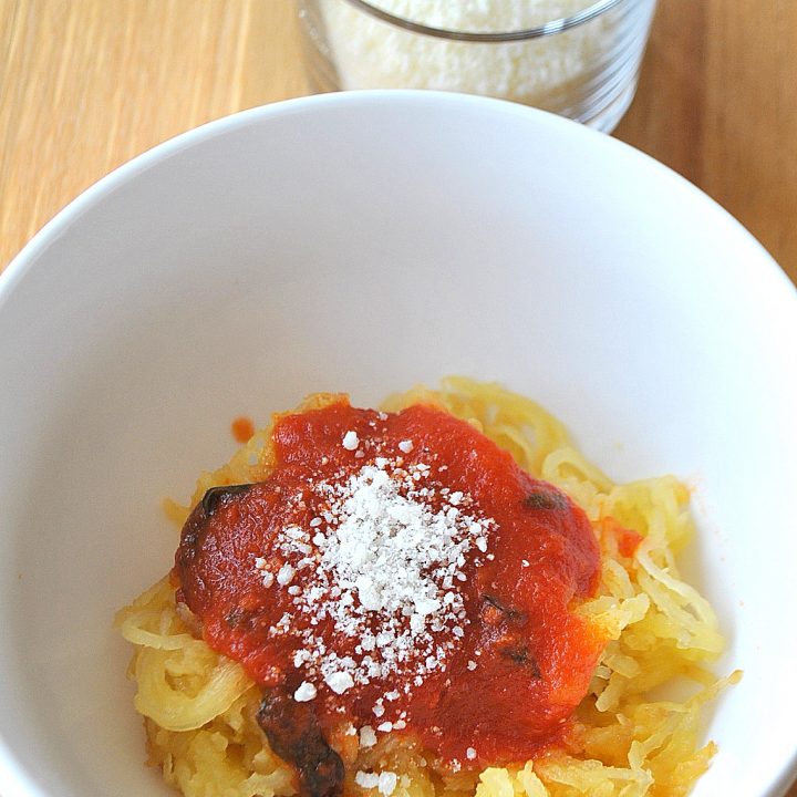 Spagetti Squash with Tomato Sauce by 2sistersrecipes.com