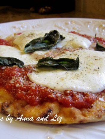 Liz's Pita Pizza by 2sistersrecipes.com