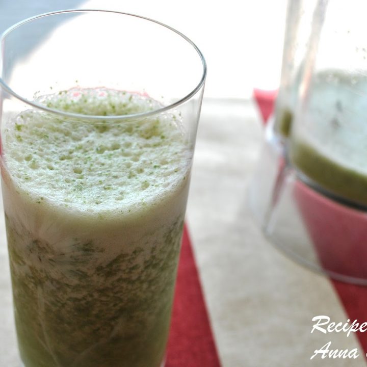 Kale Apple Banana Smoothie