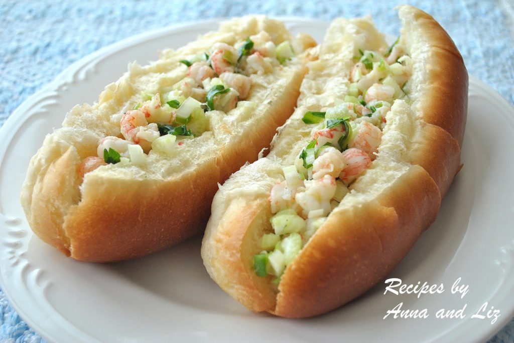 Summer Lobster or Shrimps Rolls by 2sistersrecipes.com