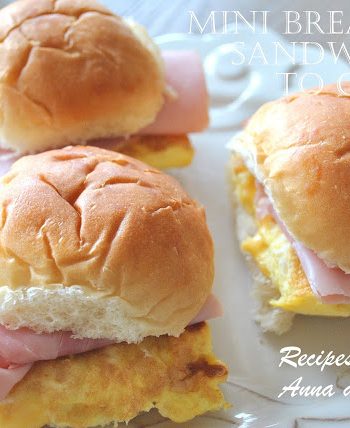 Breakfast Egg Sliders to Go! by 2sistersrecipes,com