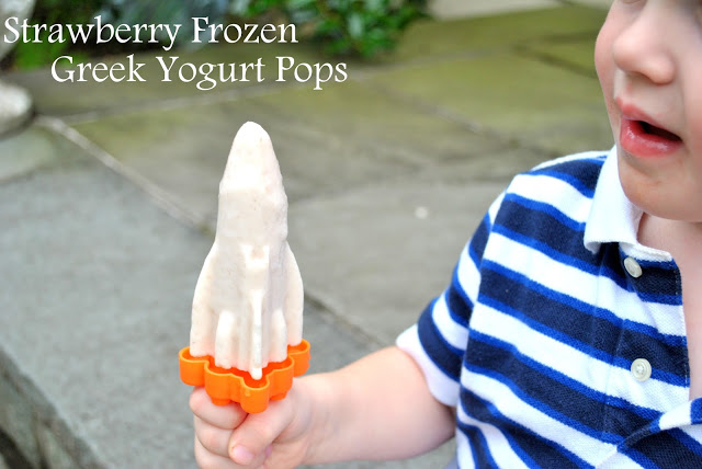 Strawberry Frozen Greek Yogurt Pops by 2sistersrecipes.com