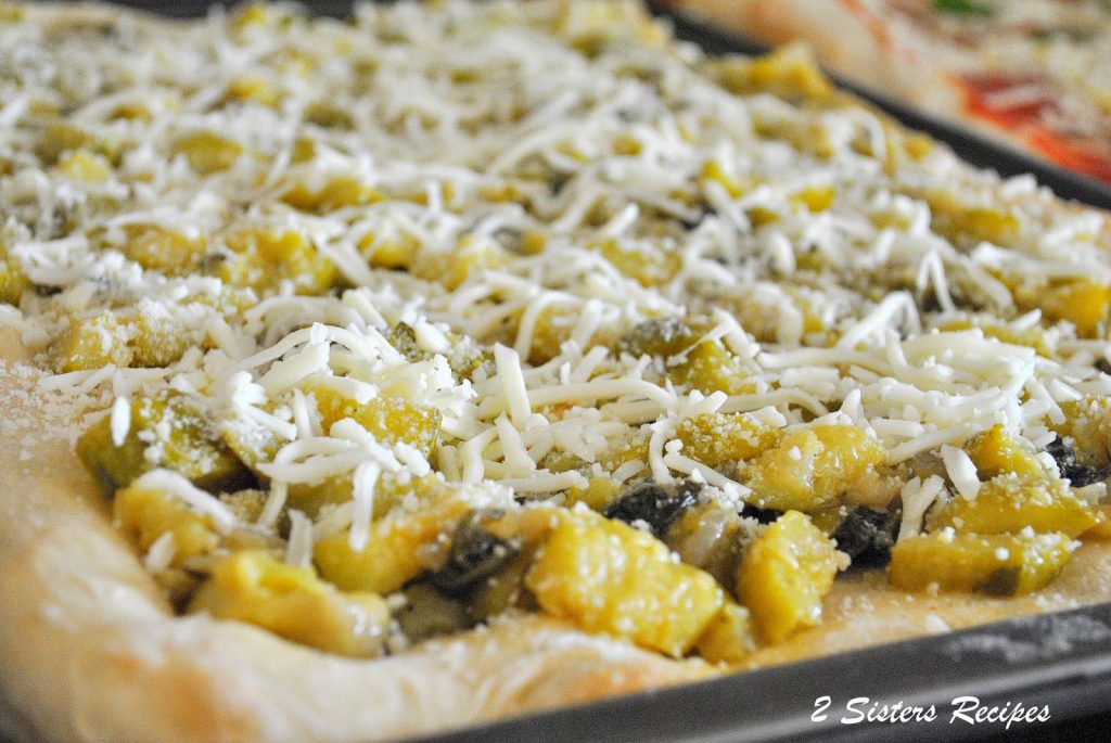 Baked Twice Zucchini and Cheese Pizza by 2sistersrecipes.com 
