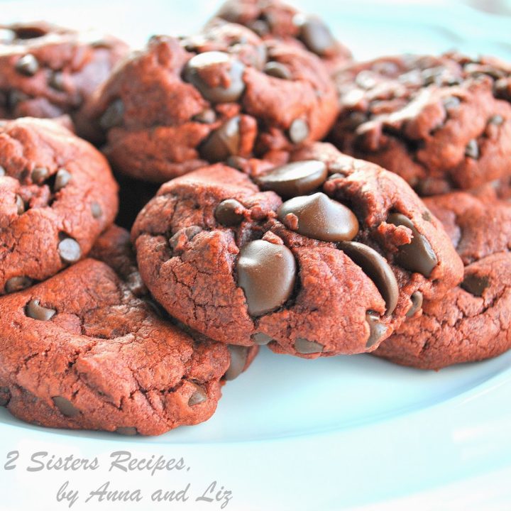 Chewy Triple Chocolate Chip Pudding Cookies