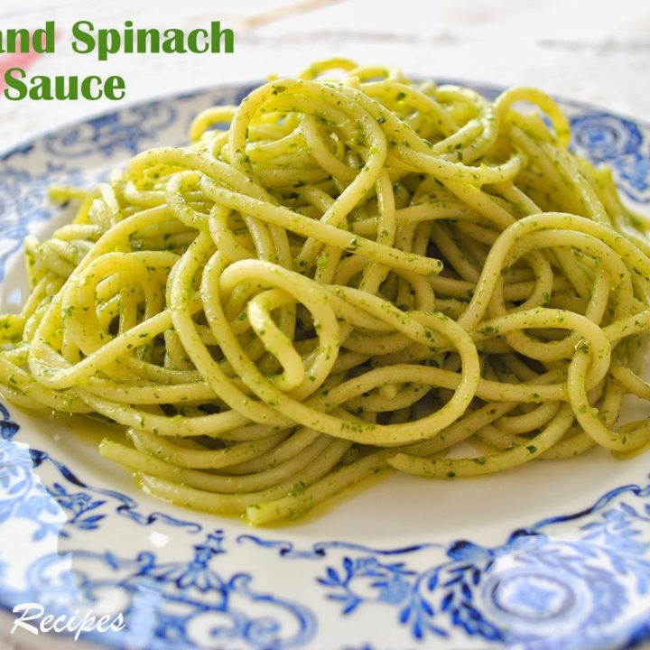 EASY Kale and Spinach Pesto Sauce