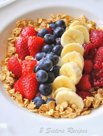 Breakfast Parfait with Greek Yogurt, Fresh Berries and Granola by 2sistersrecipes.com