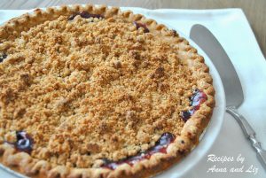 Easy Blueberry Crumble Pie