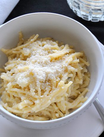 Pasta with Creamy Cauliflower by 2sistersrecipes.com