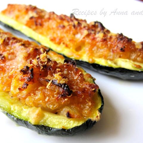 Quinoa Stuffed Zucchini