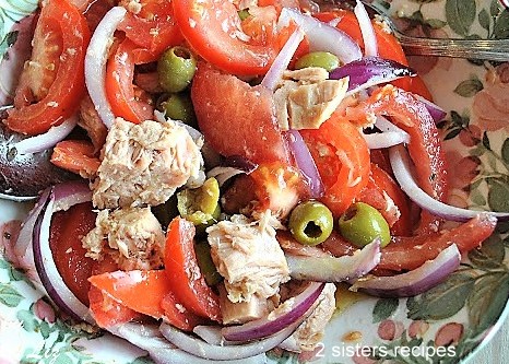 Refreshing Tomato Salad with Tuna by 2sistersrecipes.com 