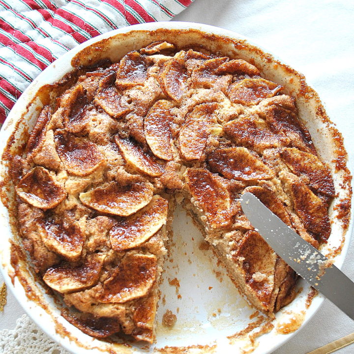 Cinnamon Apple Coffee Cake by 2sistersrecipes.com