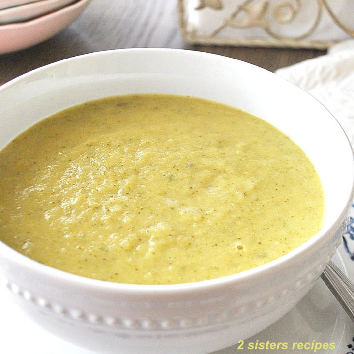 Easy Broccoli Leek Soup by 2sistersrecipes.com