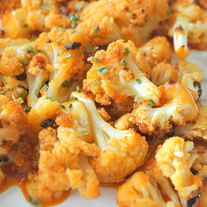 Baked Cauliflower Wings with Buffalo Sauce by 2sistersrecipes.com