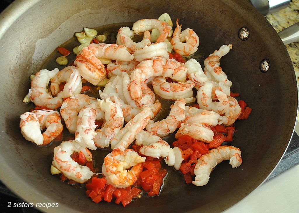 Easy Shrimp Dinner by 2sistersrecipes.com 
