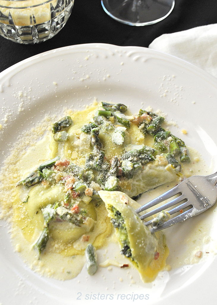 Spinach Ravioli with White Cream Asparagus Sauceby 2sistersrecipes.com