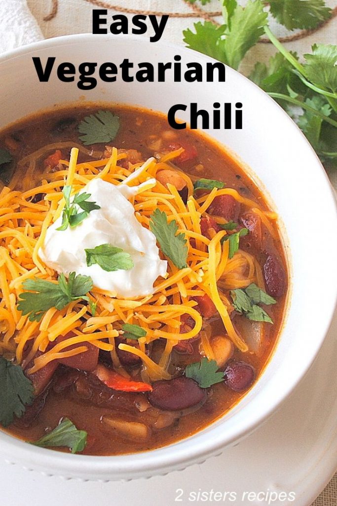 Easy Vegetarian Chili by 2sistersrecipes.com 
