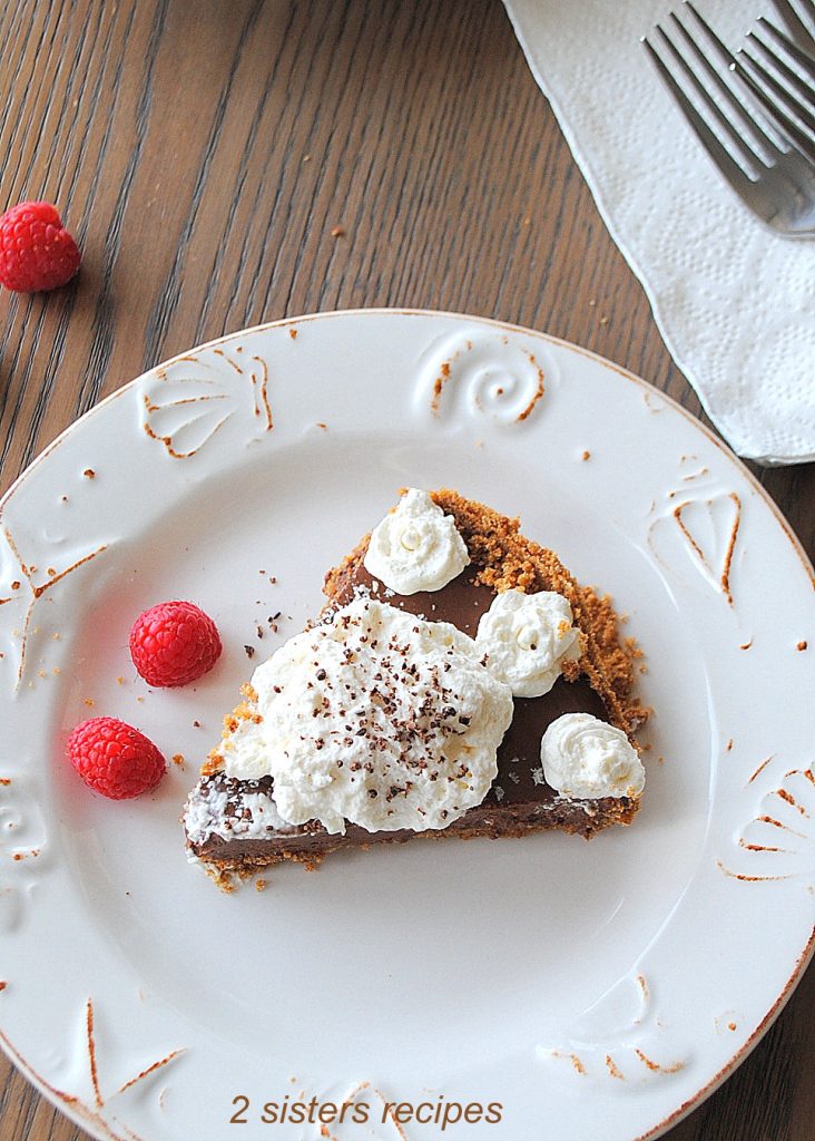 Silky Chocolate Cream Pie by 2sistersrecipes.com