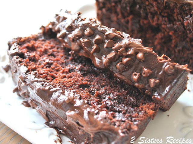 Triple Chocolate Zucchini Bread by 2sistersrecipes.com