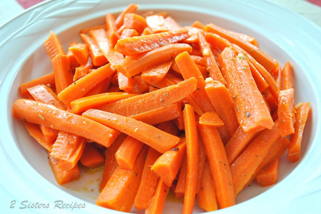 Maria's Best Carrot Salad by 2sistersrecipes.com 