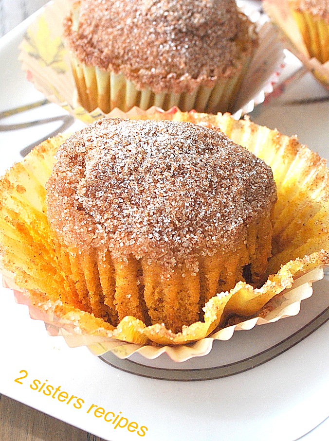 Cinnamon Pumpkin Muffins by 2sistersrecipes.com