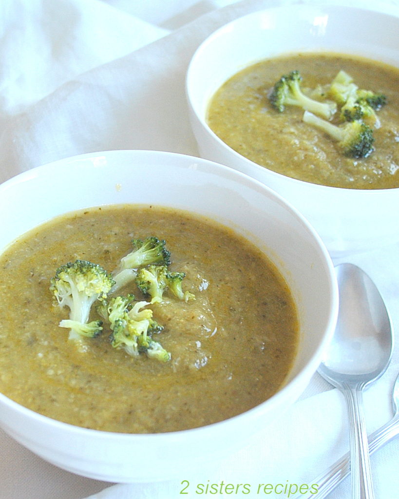 Easy Broccoli Zucchini Soup by 2sistersrecipes.com