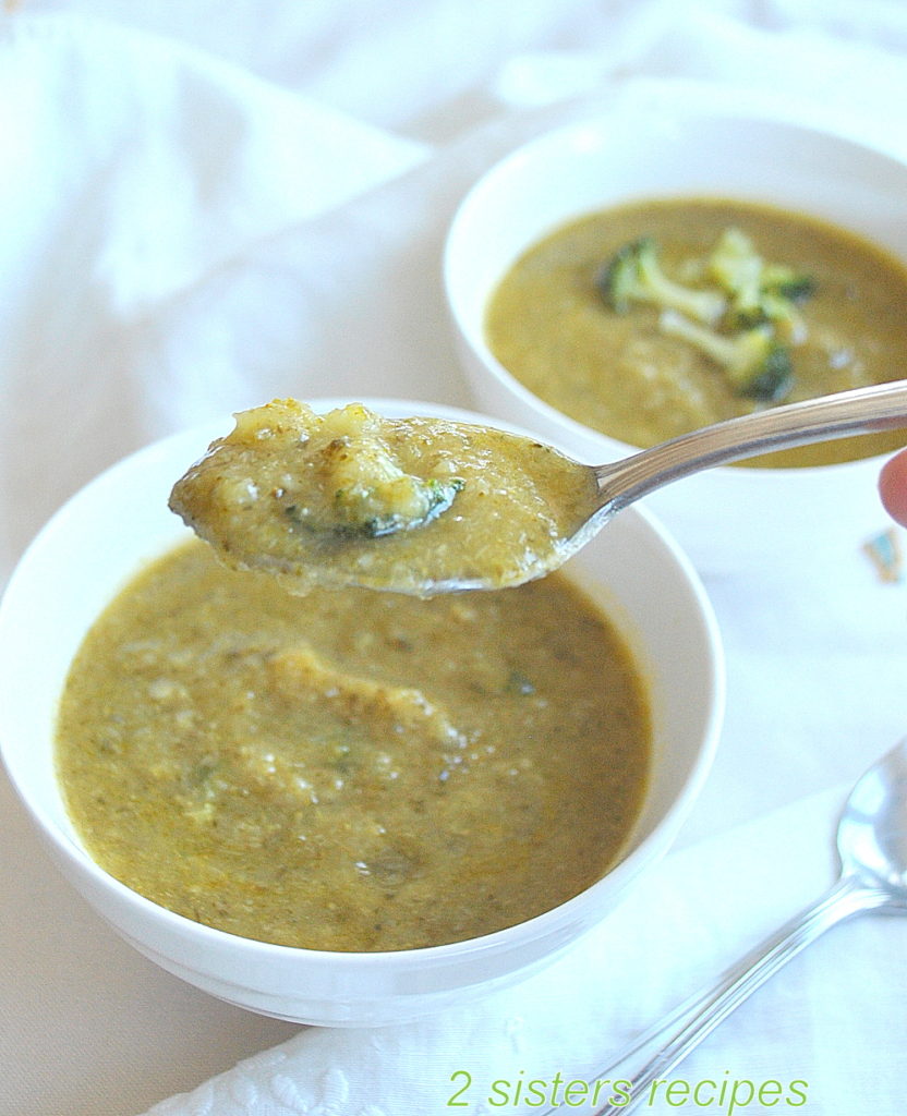 Easy Broccoli Zucchini Soup by 2sistersrecipes.com