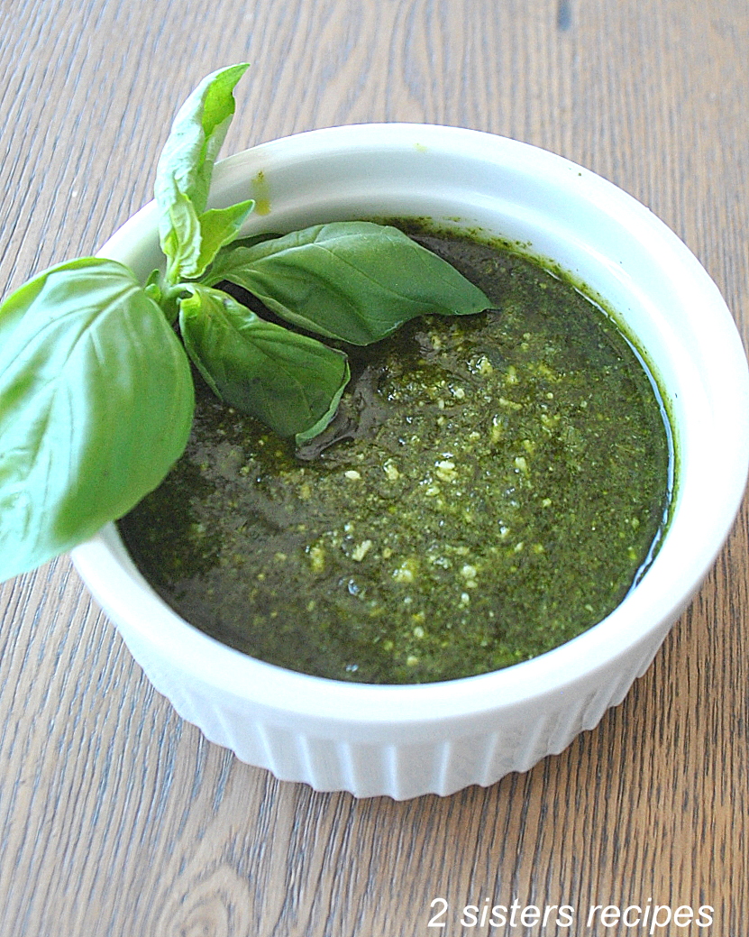 How To Make Spinach Pesto Sauce - 2 Sisters Recipes by Anna and Liz