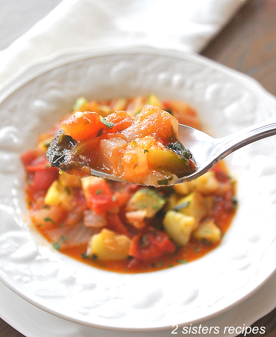 Tomato shop zucchini soup