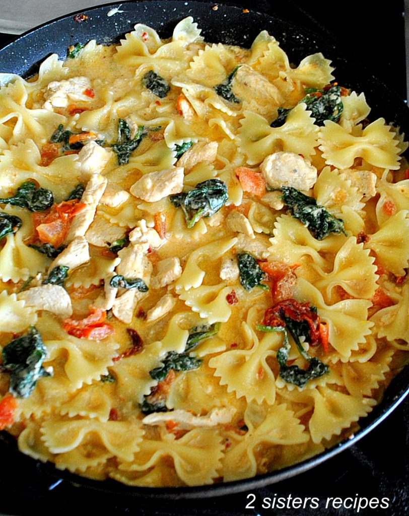 Tuscan Creamy Chicken Pasta by 2sistersrecipes.com