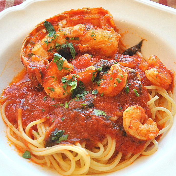 Shrimp and Lobster Sauce by 2sistersrecipes.com