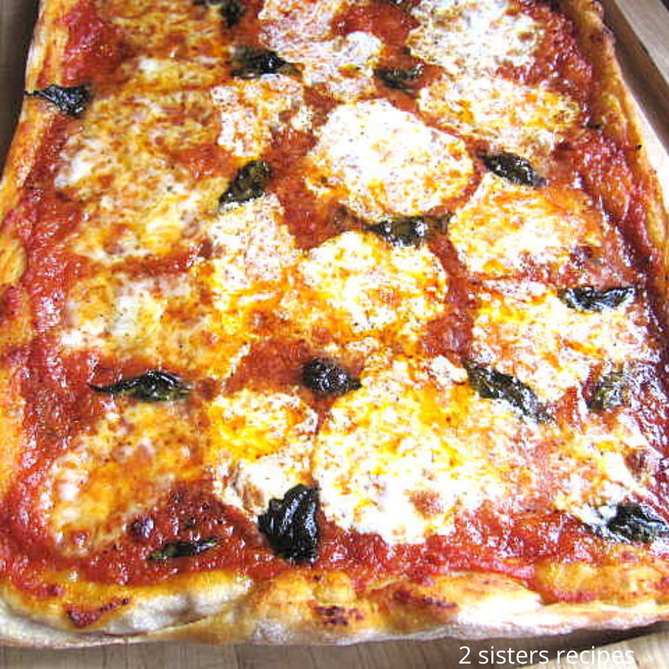 How to Make Homemade Pizza? by 2sistersrecipes.com