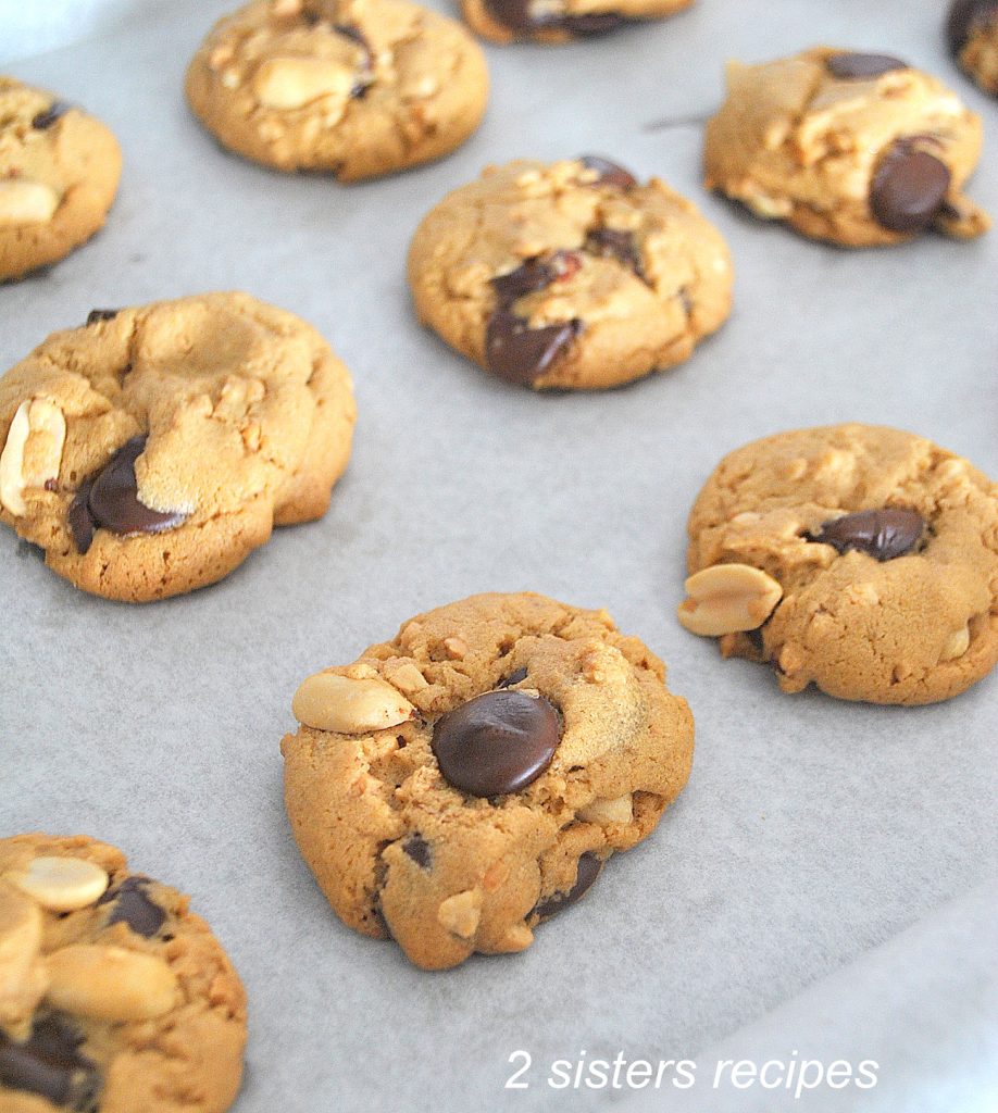 Gluten-Free Peanut Butter Chocolate Chip Cookies by 2sistersrecipes.com