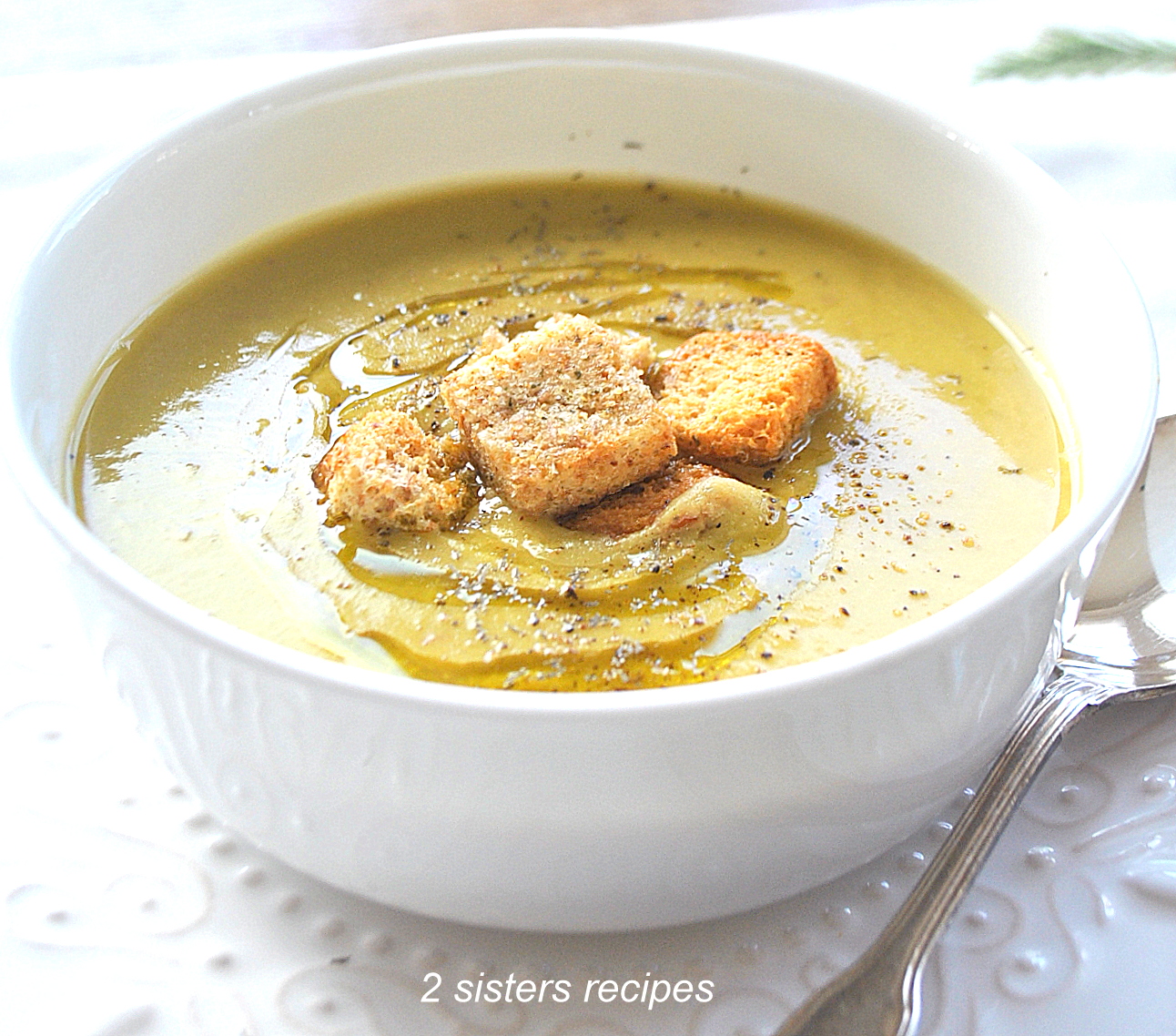 Split Pea Soup by 2sistersrecipes.com