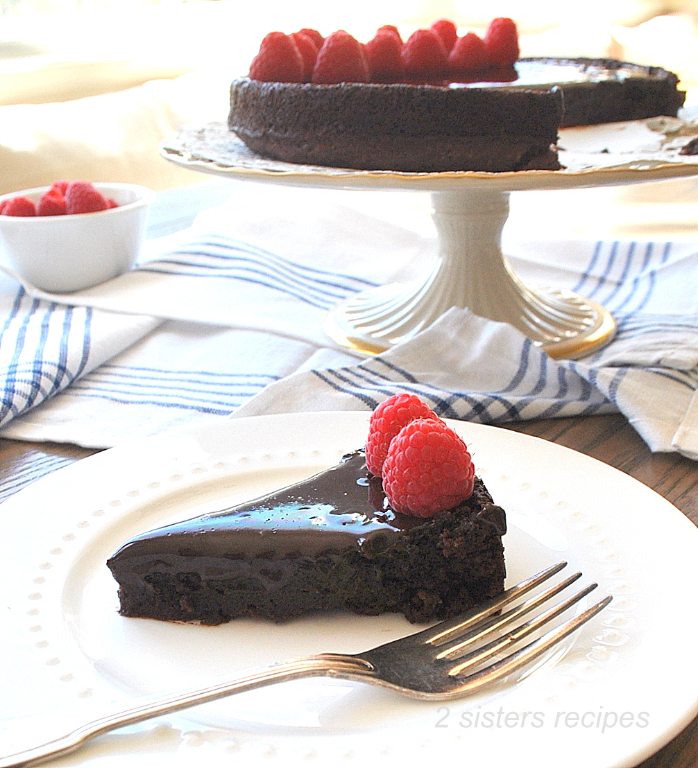 Easiest Flourless Chocolate Cake by 2sistersrecipes.com