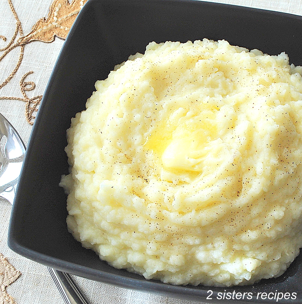 Best Creamy Mashed Potatoes by 2sistersrecipe.com